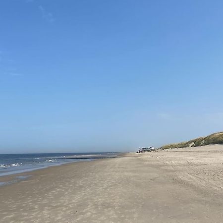 Strandhuisje Daan Dicht Bij Zee En Strand Callantsoog Luaran gambar